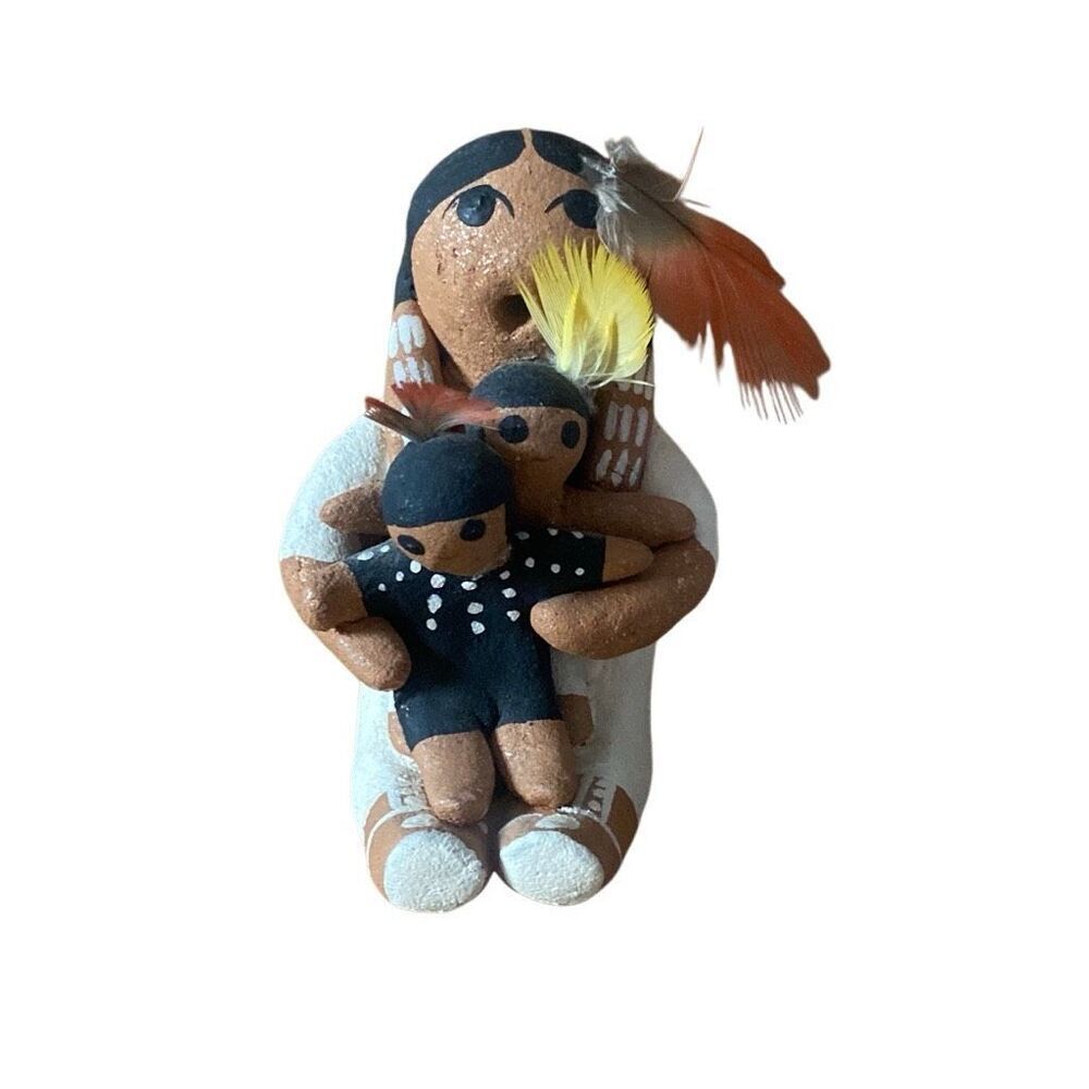 Taos Pueblo Storyteller with Two Children Signed Margaret Quintana 1990 Vintage